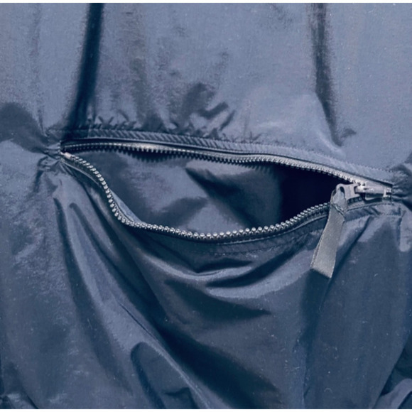 IZOD Windbreaker Men's Large Navy Blue Lightweight Coat - The Packable Jacket - Picture 3 of 7